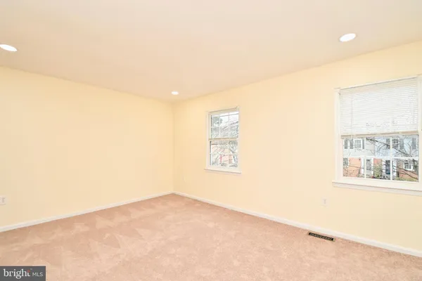 $3,150 | 2767 January Court, Falls Church, VA 22043