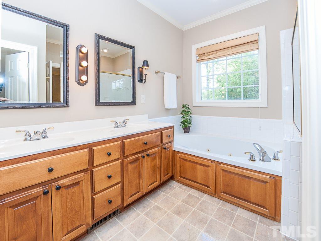 3704 La Costa Way Raleigh, NC 27610 - Photo 16 of 25 Gallery Image 16
