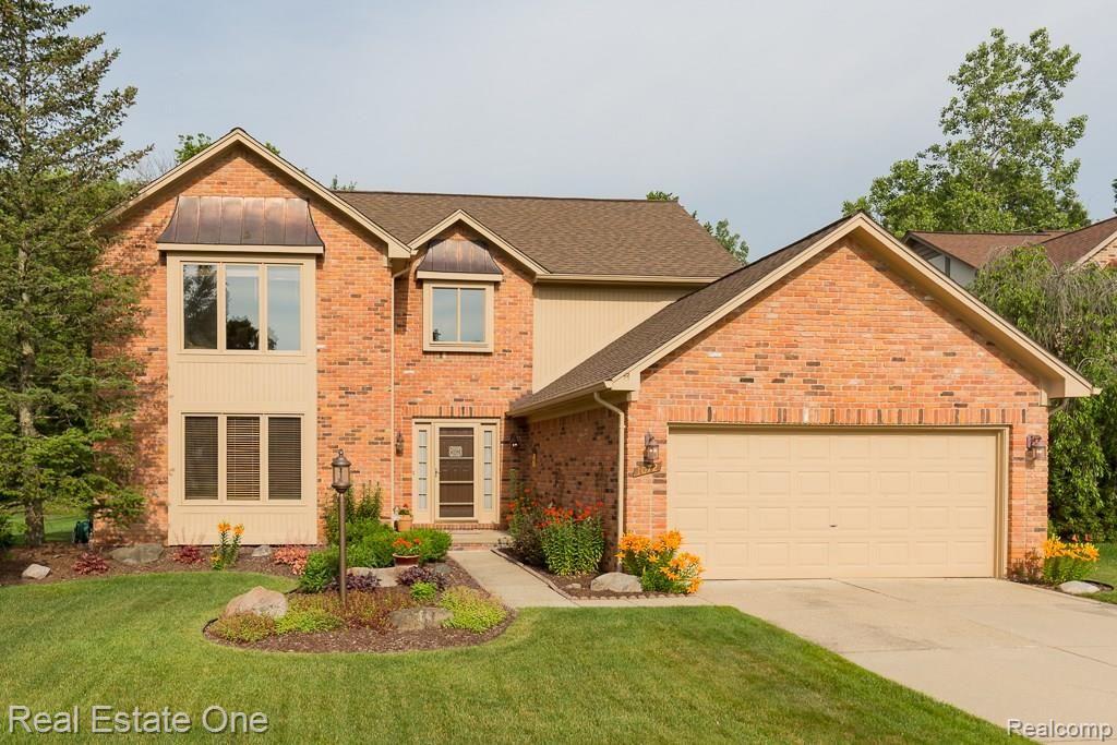1072 Bembridge Drive Rochester, MI 48307 - Photo 1 of 21 METICULOUSLY Maintained