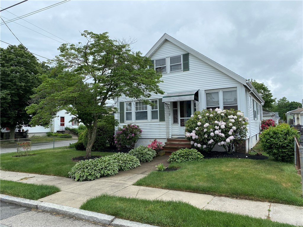 36 Riverfarm Road Cranston, RI 02910 - Photo 1 of 32 Gallery Image 1
