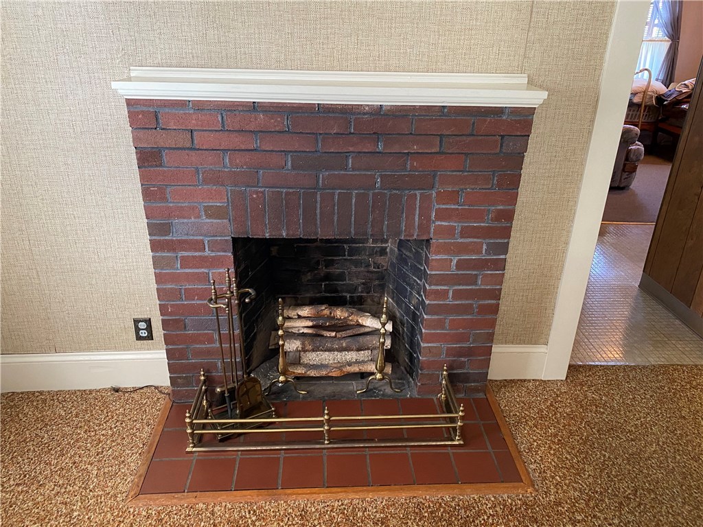 36 Riverfarm Road Cranston, RI 02910 - Photo 11 of 32 Gallery Image 11