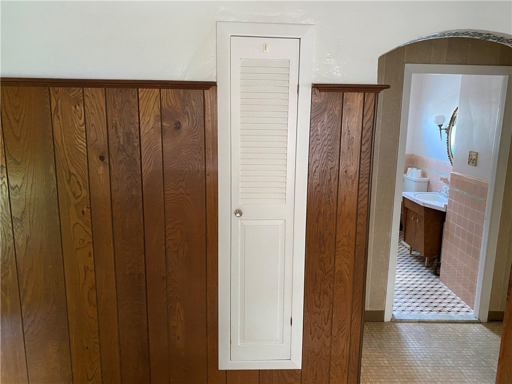 36 Riverfarm Road Cranston, RI 02910 - Photo 14 of 32 Gallery Image 14