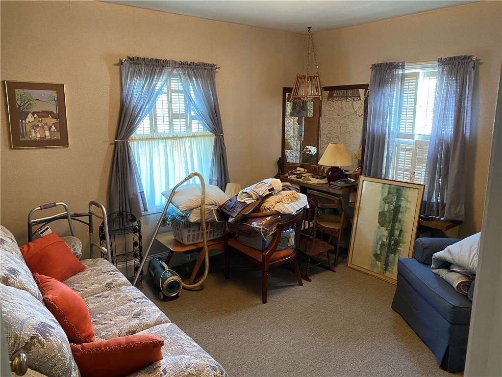 36 Riverfarm Road Cranston, RI 02910 - Photo 16 of 32 Gallery Image 16