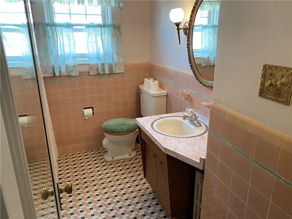 36 Riverfarm Road Cranston, RI 02910 - Photo 23 of 32 Gallery Image 23