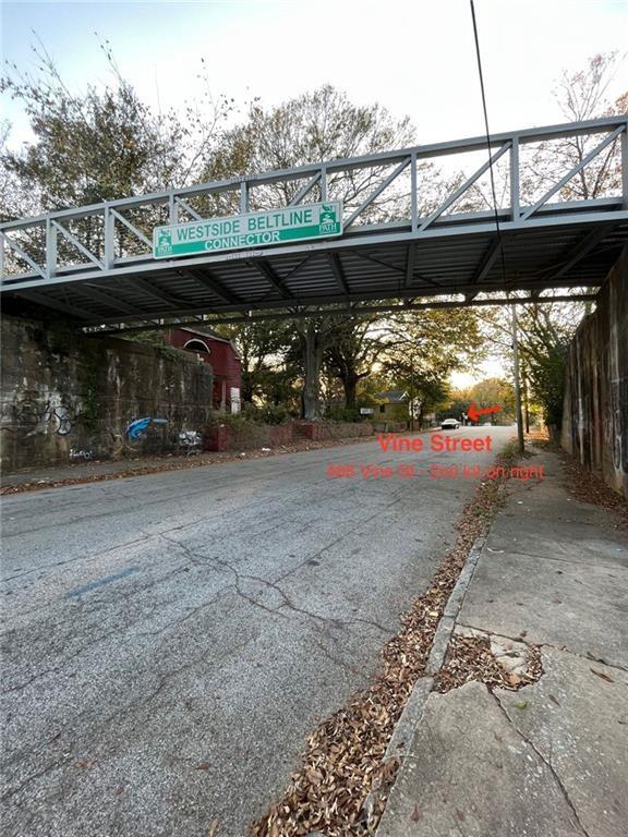 488 Vine Street Northwest Atlanta, GA 30318 - Photo 5 of 10
