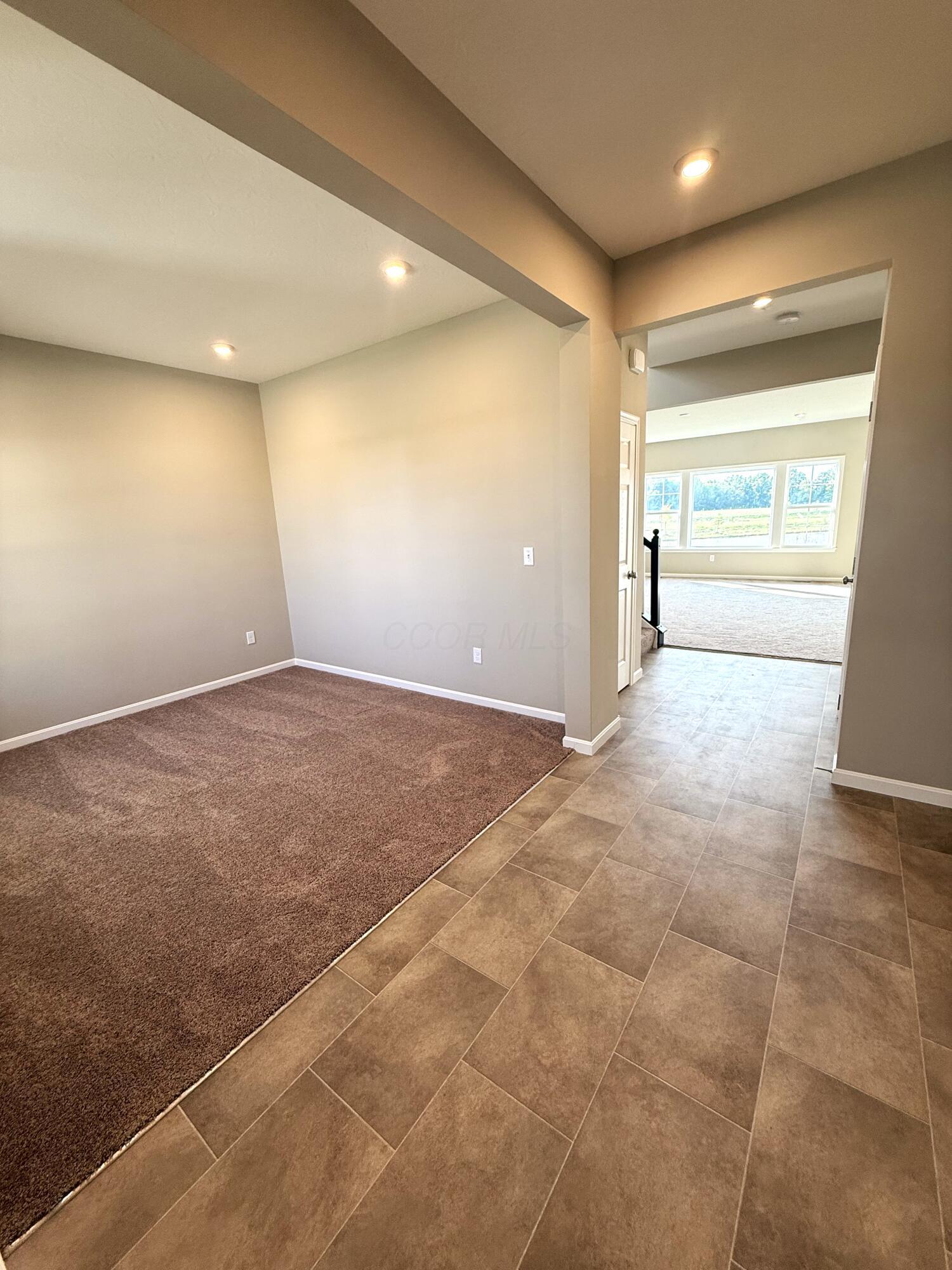 9114 Crane Ridge Plain City, OH 43064 - Photo 5 of 20 IMG_1665