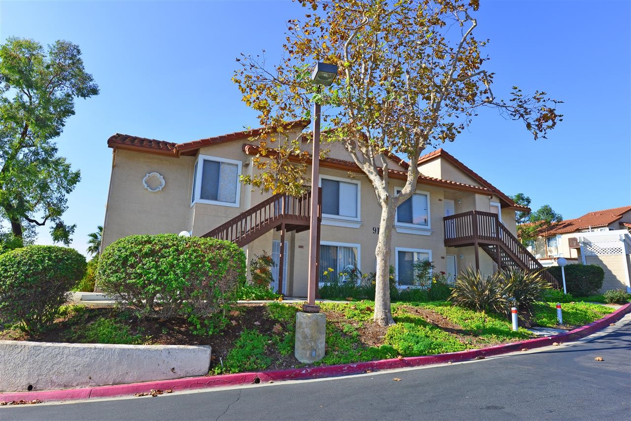 918 South Rancho Santa Fe Road, Unit D San Marcos, CA 92078 - Photo 4 of 24