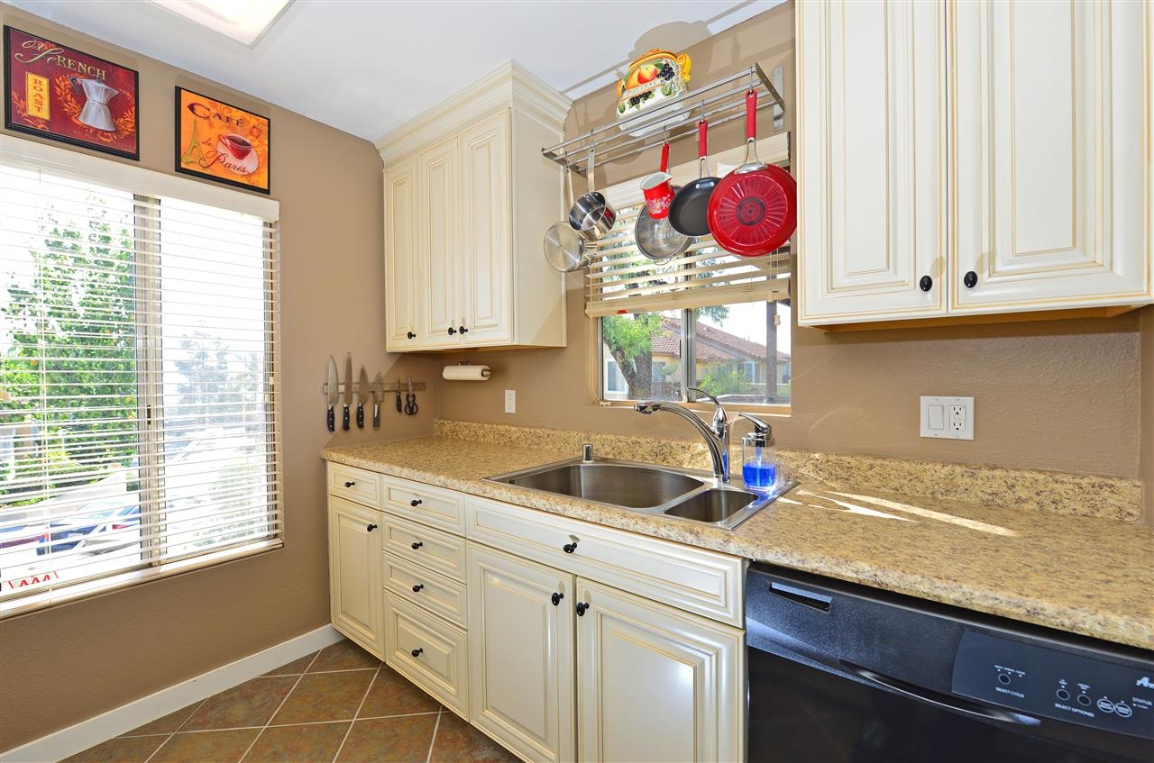 918 South Rancho Santa Fe Road, Unit D San Marcos, CA 92078 - Photo 9 of 24