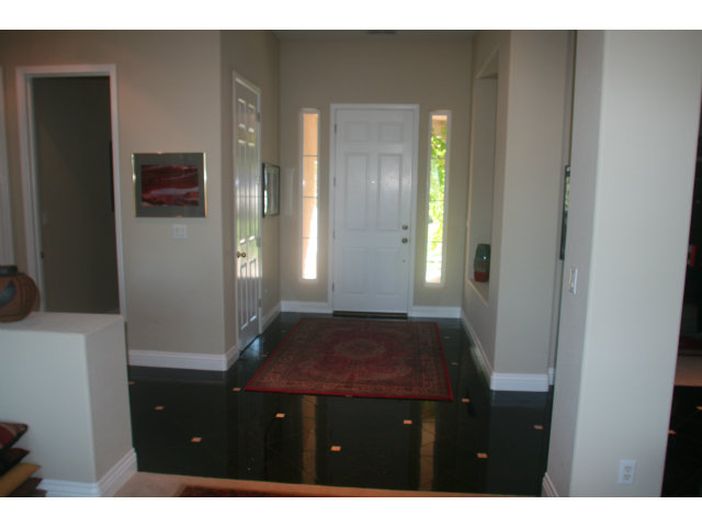 1310 Quail Ridge Way Hollister, CA 95023 - Photo 3 of 23 Gallery Image 3