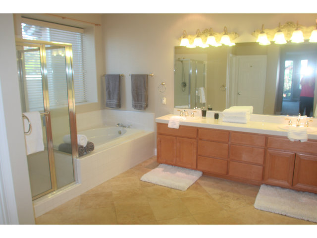 1310 Quail Ridge Way Hollister, CA 95023 - Photo 5 of 23 Gallery Image 5