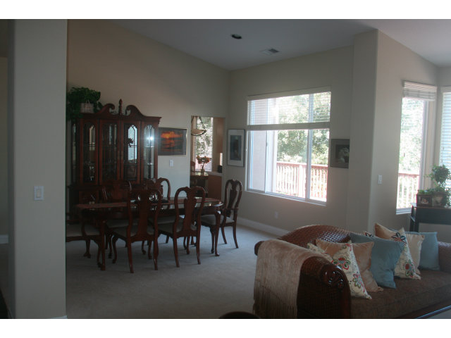 1310 Quail Ridge Way Hollister, CA 95023 - Photo 9 of 23 Gallery Image 9