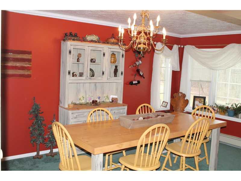 178 Arner Road Freeport, PA 16229 - Photo 11 of 25 Dining Room.