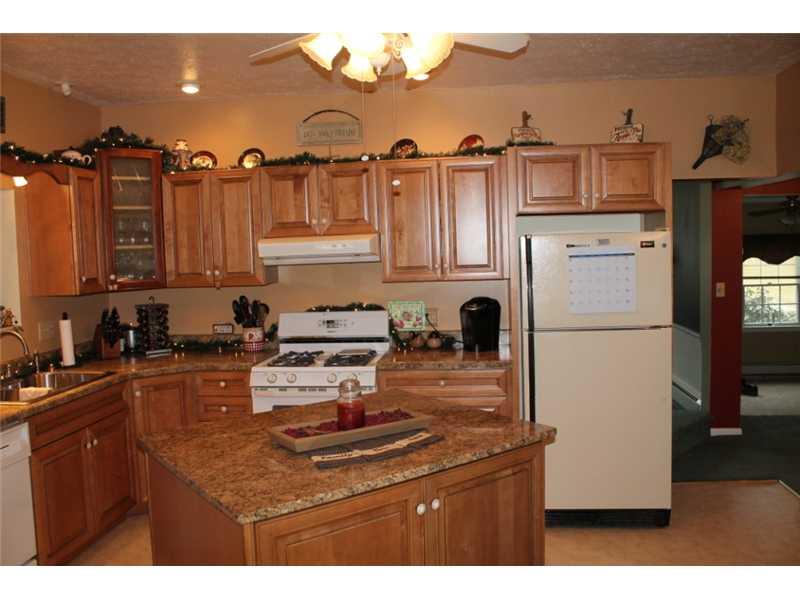178 Arner Road Freeport, PA 16229 - Photo 6 of 25 Kitchen.