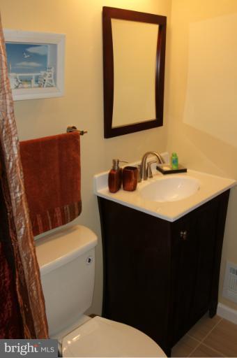6814 Barton Road Hyattsville, MD 20784 - Photo 11 of 23 Interior (General)