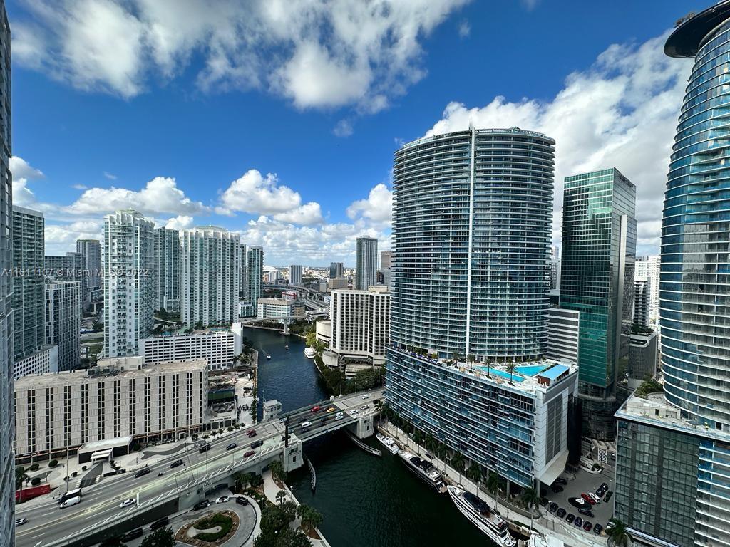 465 Brickell Avenue, Unit 3104 Miami, FL 33131 - Photo 21 of 21 a view of city with balcony