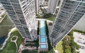 465 Brickell Avenue, Unit 3104 Miami, FL 33131 - Photo 5 of 21 a view of buildings