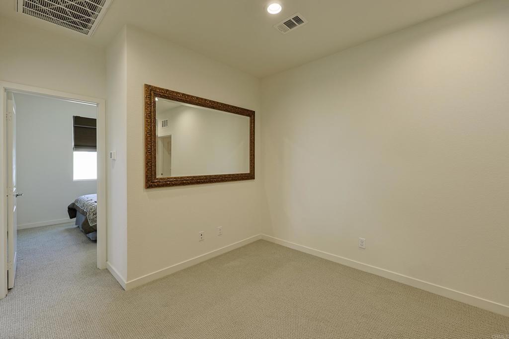 2037 Tango Loop, Unit 2 Chula Vista, CA 91915 - Photo 18 of 60