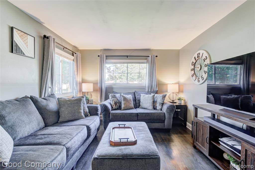 697 Hamlet Road Auburn Hills, MI 48326 - Photo 7 of 50 Gallery Image 7