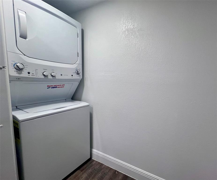 17350 Northwest 68th Avenue, Unit 400416 Hialeah, FL 33015 - Photo 7 of 16 a utility room with dryer and washer