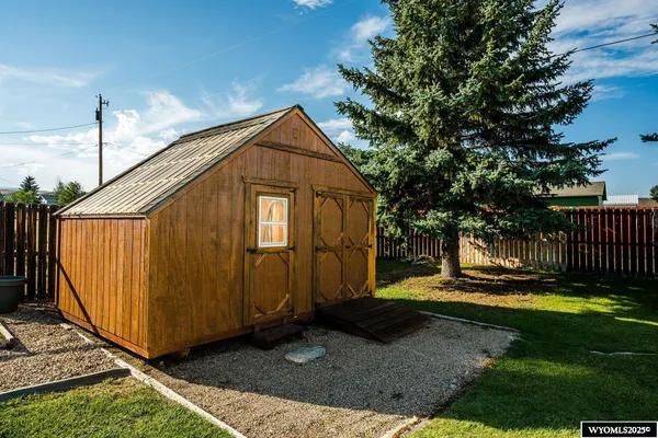 $383,000 | 2950 2nd Avenue West, Buffalo, WY 82834