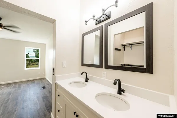 $383,000 | 2950 2nd Avenue West, Buffalo, WY 82834