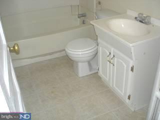 7154 Radbourne Road Upper Darby, PA 19082 - Photo 5 of 5