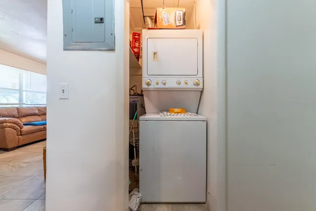 $475,000 | 730 North 5th Street, Lantana, FL 33462