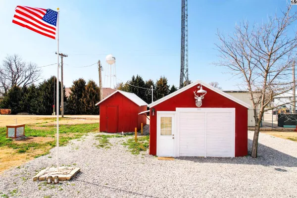 $96,500 | 105 Broadway Street, Hanston, KS 67849