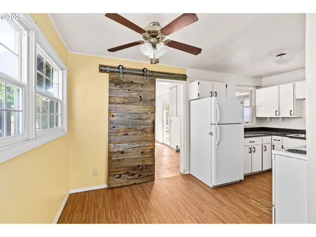 $345,000 | 830 South 7th Street, Cottage Grove, OR 97424