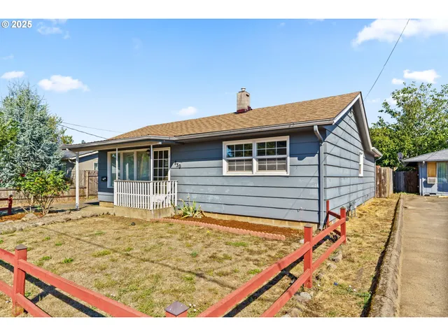 $345,000 | 830 South 7th Street, Cottage Grove, OR 97424