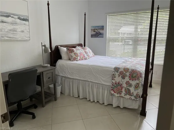 $2,000 | 1240 Sarah Jean Circle, Unit M102, Naples, FL 34110