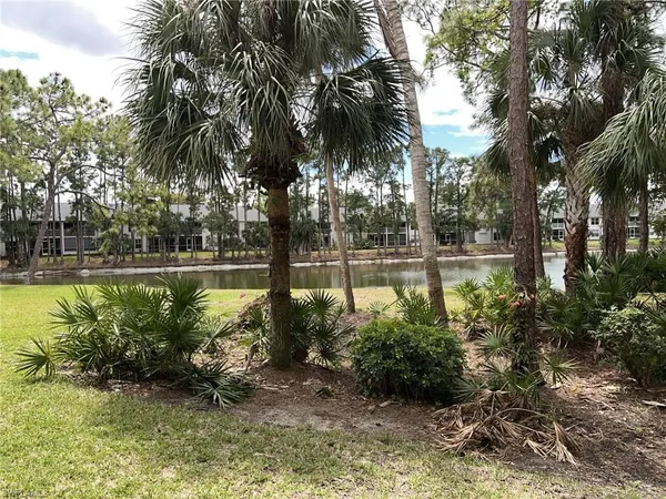 $2,000 | 1240 Sarah Jean Circle, Unit M102, Naples, FL 34110