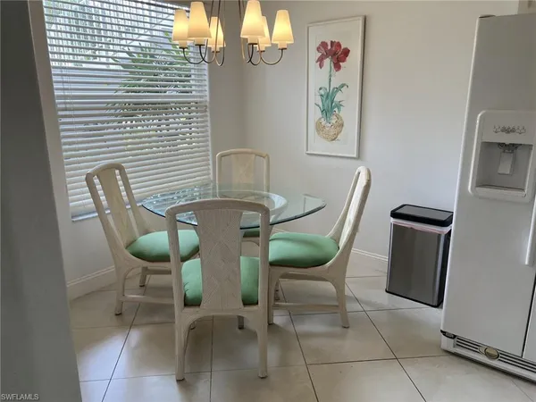 $2,000 | 1240 Sarah Jean Circle, Unit M102, Naples, FL 34110