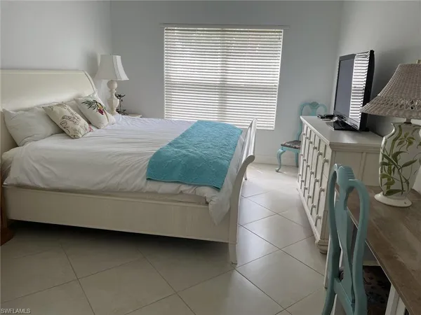 $2,000 | 1240 Sarah Jean Circle, Unit M102, Naples, FL 34110