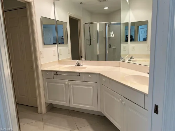 $2,000 | 1240 Sarah Jean Circle, Unit M102, Naples, FL 34110