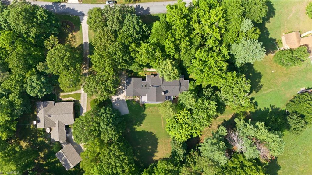 6312 Hickory Hollow Road Jamestown, NC 27282 - Photo 8 of 50