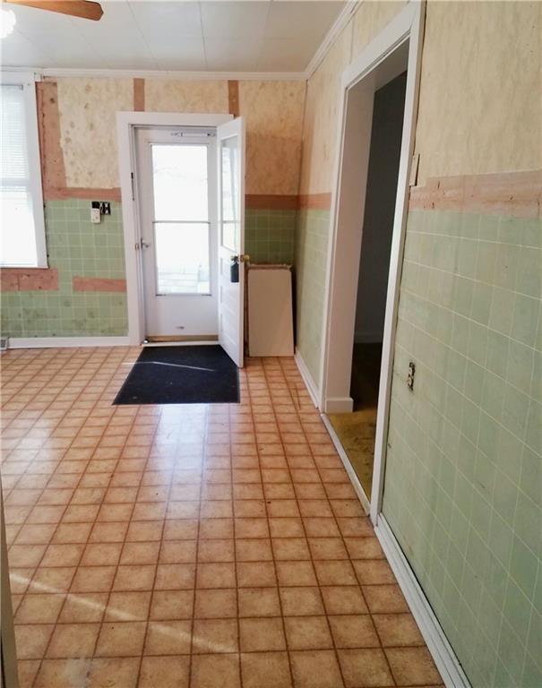 1845 Painters Run Road Pittsburgh, PA 15241 - Photo 2 of 25 Kitchen
