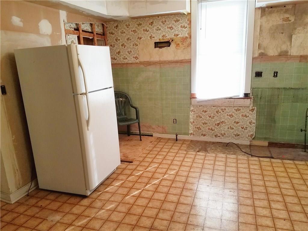 1845 Painters Run Road Pittsburgh, PA 15241 - Photo 4 of 25 Kitchen