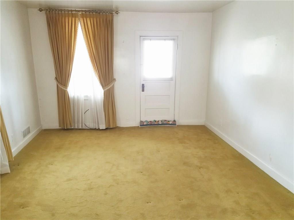 1845 Painters Run Road Pittsburgh, PA 15241 - Photo 7 of 25 Living Room