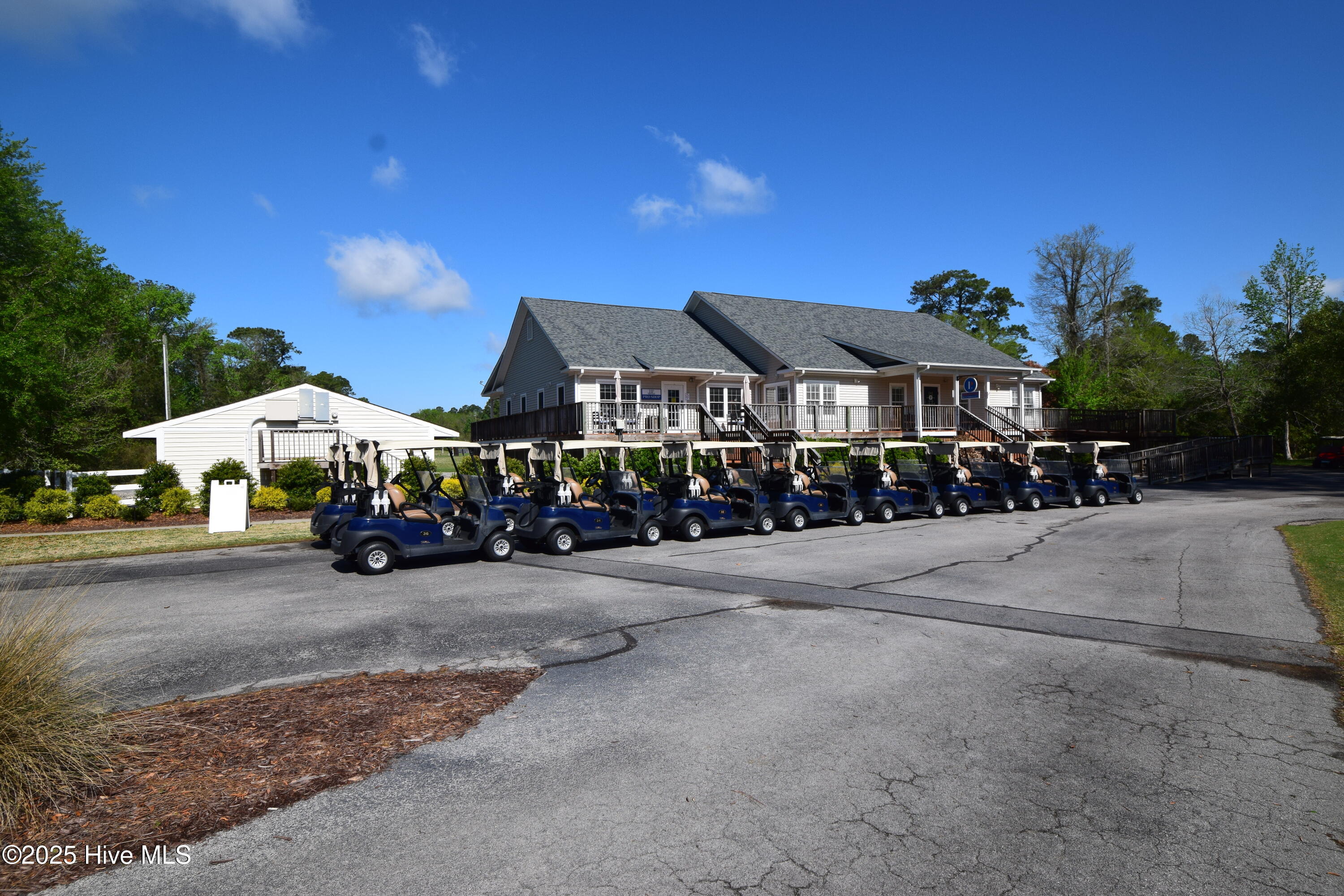 5017 Bucco Reef Road New Bern, NC 28560 - Photo 7 of 23 Golf Course Clubhouse
