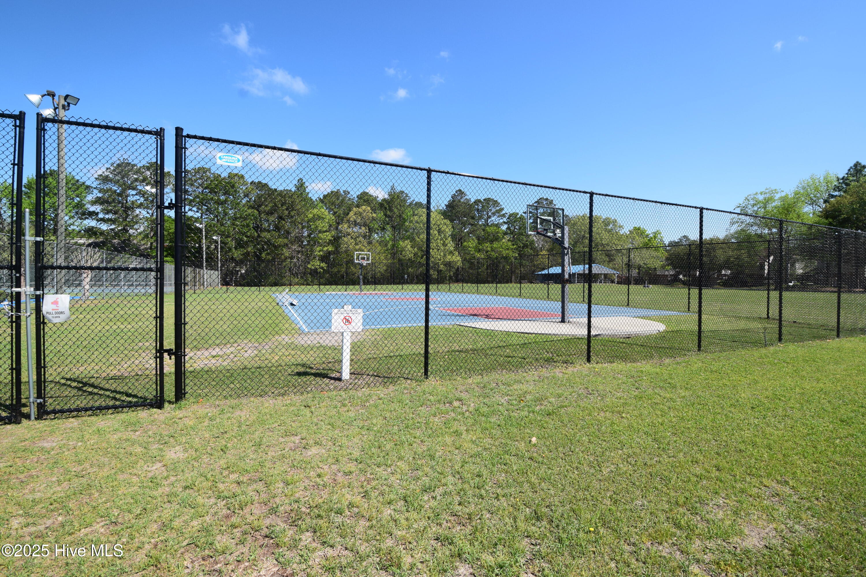 5017 Bucco Reef Road New Bern, NC 28560 - Photo 10 of 23 Basketball Courts