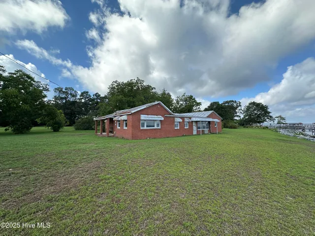 $450,000 | 777 Arnolds Beach Road, Roper, NC 27970