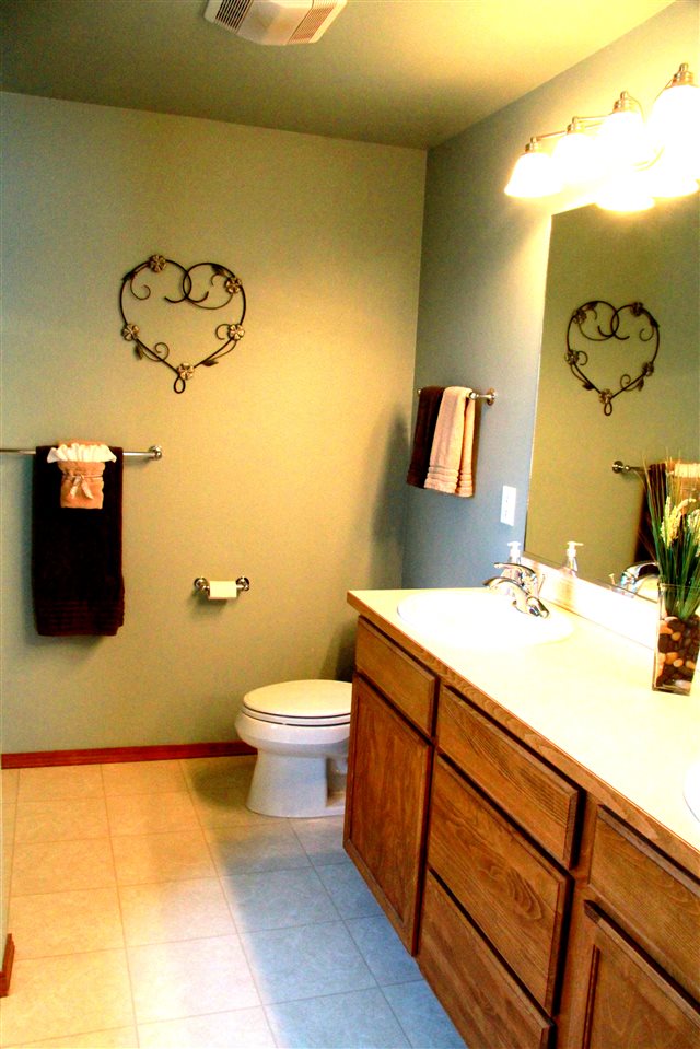 2721 South Chapman Road Spokane Valley, WA 99016 - Photo 7 of 19 Gallery Image 7
