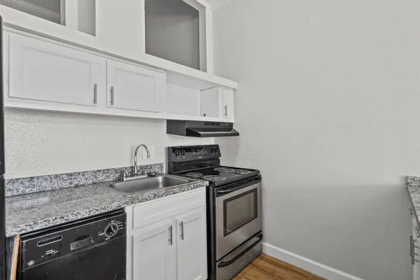 $1,740 | 7820 Seawall Boulevard, Unit 118, Galveston, TX 77551