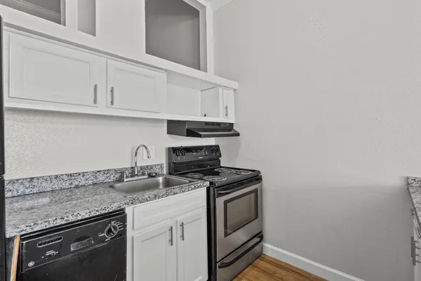 $1,740 | 7820 Seawall Boulevard, Unit 118, Galveston, TX 77551