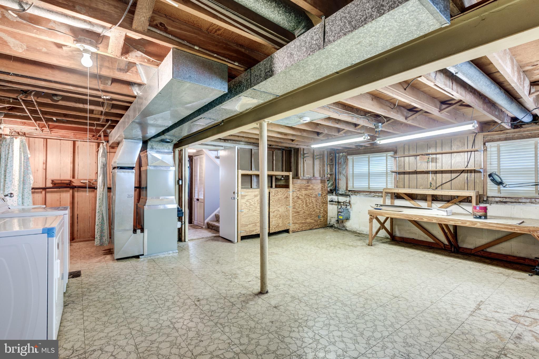 520 Crisfield Road Baltimore, MD 21220 - Photo 25 of 27 a view of a room with gym equipment