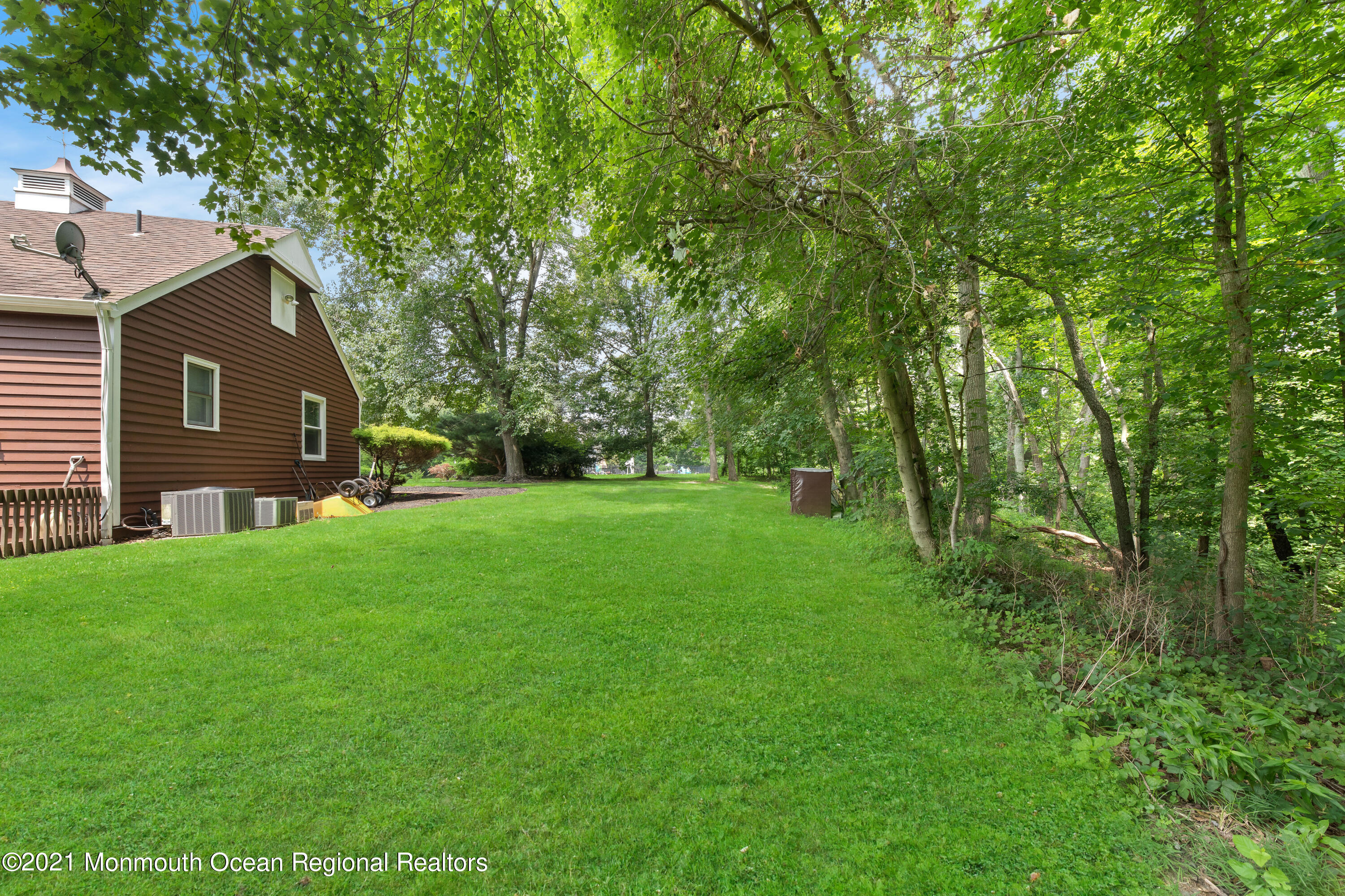 723 Fort Plains Road Howell, NJ 07731 - Photo 7 of 57 723FortPlainsRd-37