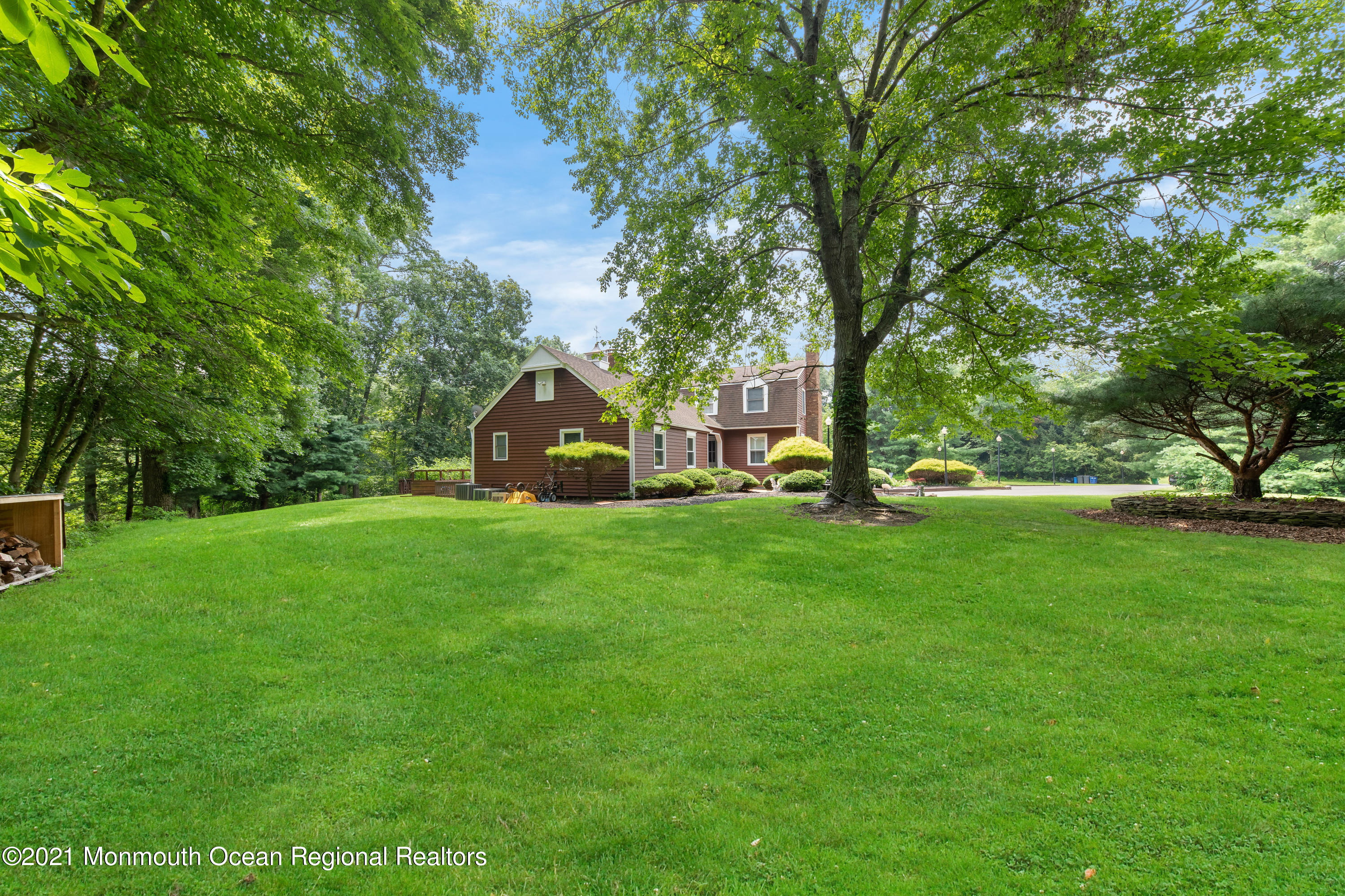 723 Fort Plains Road Howell, NJ 07731 - Photo 9 of 57 723FortPlainsRd-35