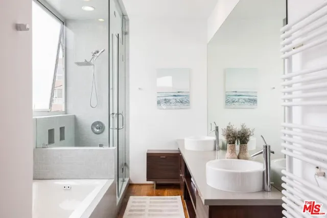 $3,650,000 | 17 North Venice Boulevard, Venice, CA 90291