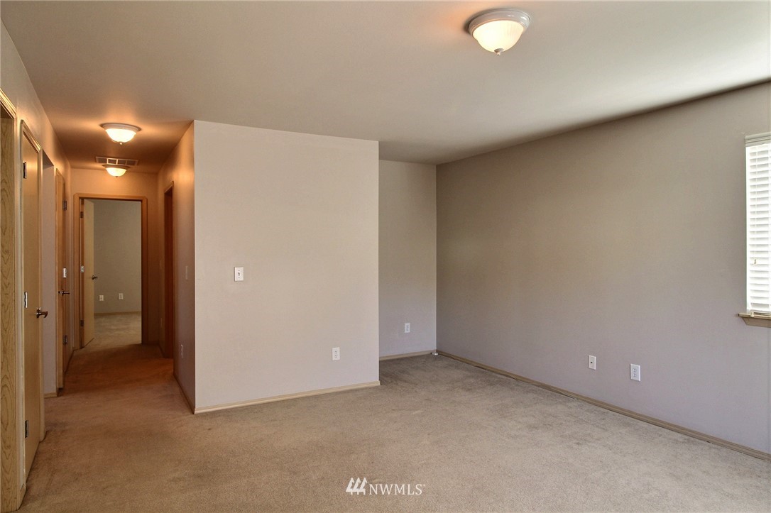 19006 4th Avenue Southeast Bothell, WA 98012 - Photo 9 of 14